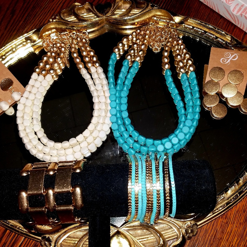 Jewelry Bundle - Picture 1 of 1